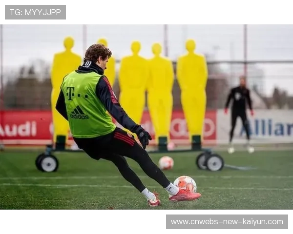 托马斯·穆勒跑位鬼魅，助攻萨内轻松破门